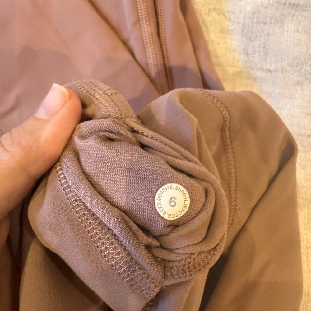 lululemon athletica Womens Leggings in Mauve Brown